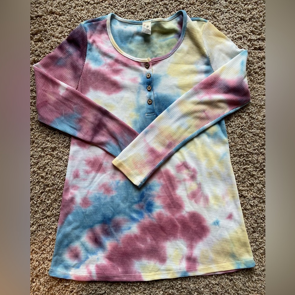 New sz small shirt